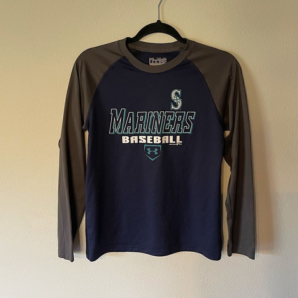 Youth Under Armour, “Loose Heat-Gear”, Long-Sleeve, Seattle Mariners Shirt. YLG.